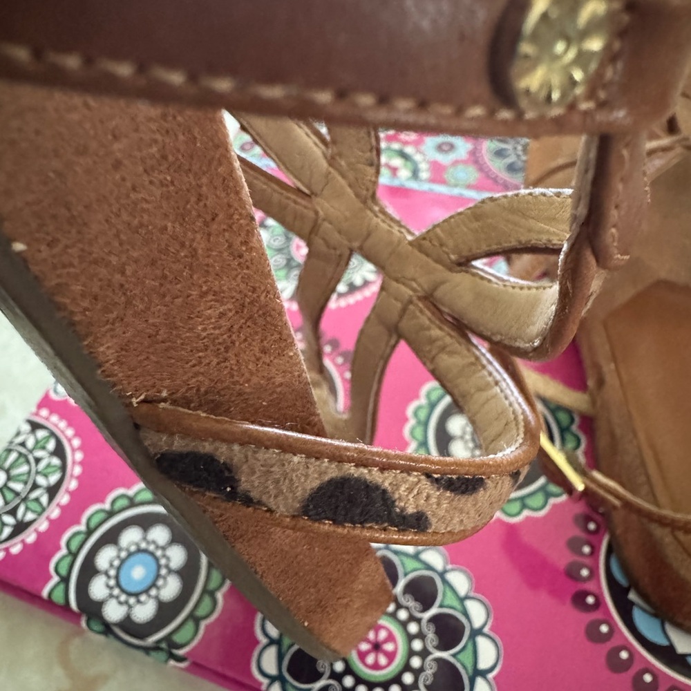 Isaac Mizrahi Cognac & Leopard Thong Sandals! ECU - Picture 7 of 9